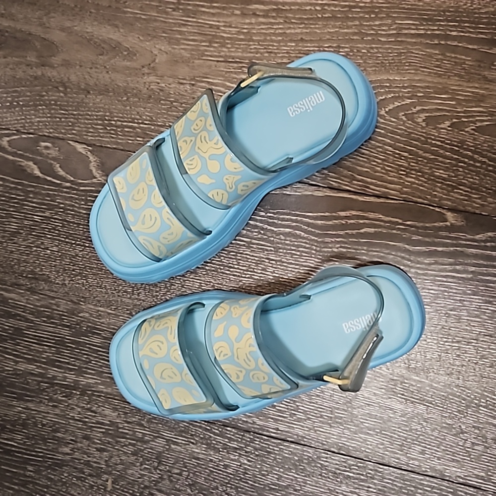 Melissa Warped Smiley Sandals